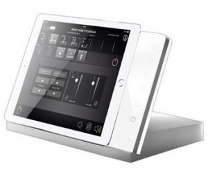 iRoom -Table top docking station with integrated keypad / iPad Pro